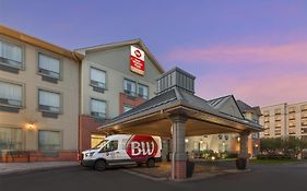 Best Western Plus Travel Hotel Toronto Airport